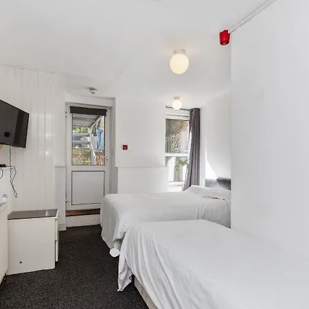 Amhurst Hotel-3